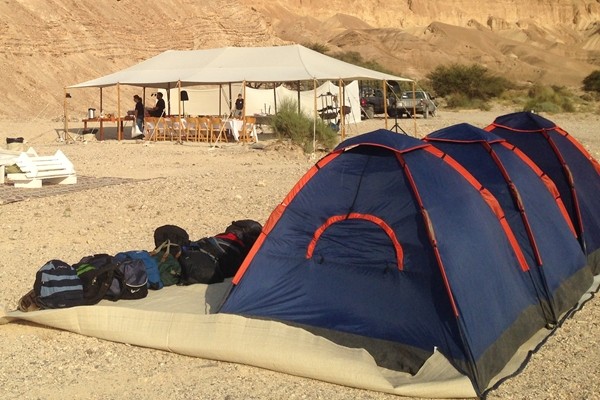 מסיבת רווקים במדבר